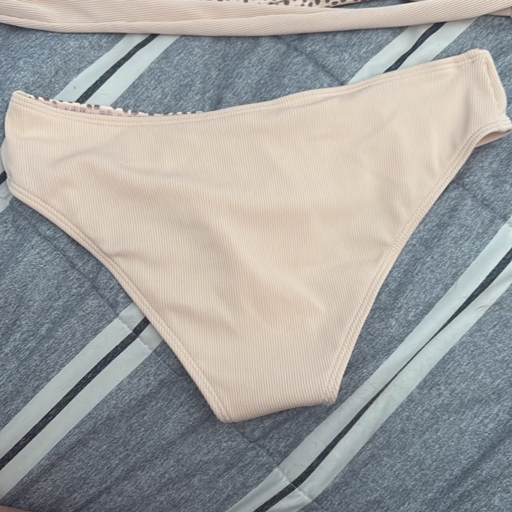 NWOT Shein Swimsuit - Picture 2 of 6